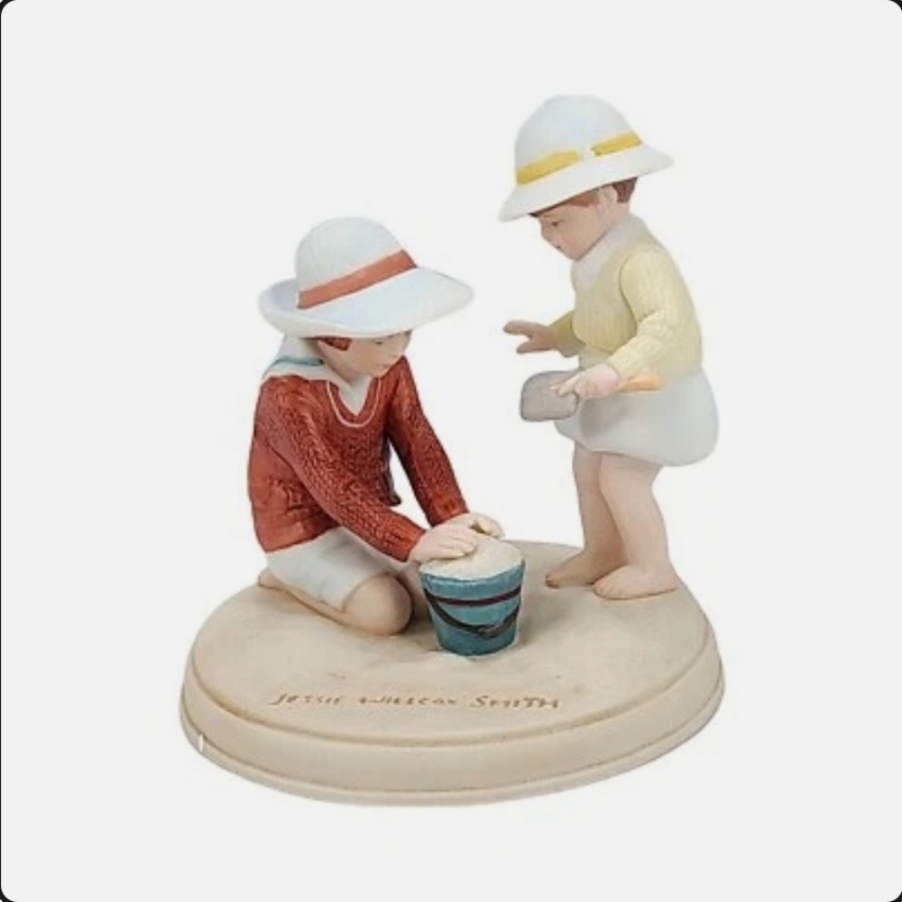 Avon Jessie Willcox Smith 1986 Holiday Figurine Series "Summer Fun"